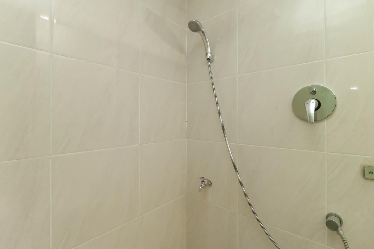 Reddoorz Plus Near Halim Perdanakusuma 2 Jakarta Luaran gambar